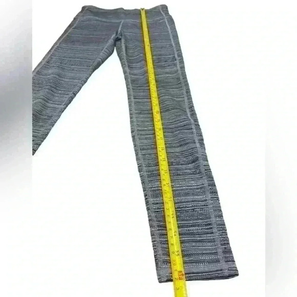 Athleta High Rise Jacquard Chaturanga Leggings Silver Bells/Fog Size S - Picture 6 of 9